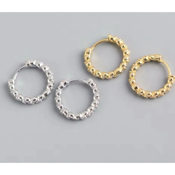 Gold Sparkling Hoop Earrings | Yellow Gold S925 - Picture 4 of 16